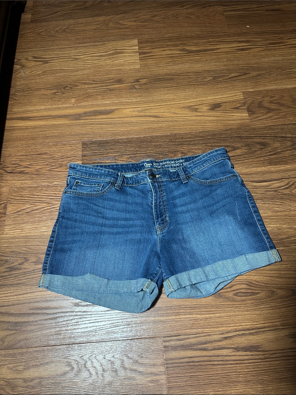 Gap Sexy Boyfriend Denim Shorts Women’s 14 Medium Wash Cuffed Stretch